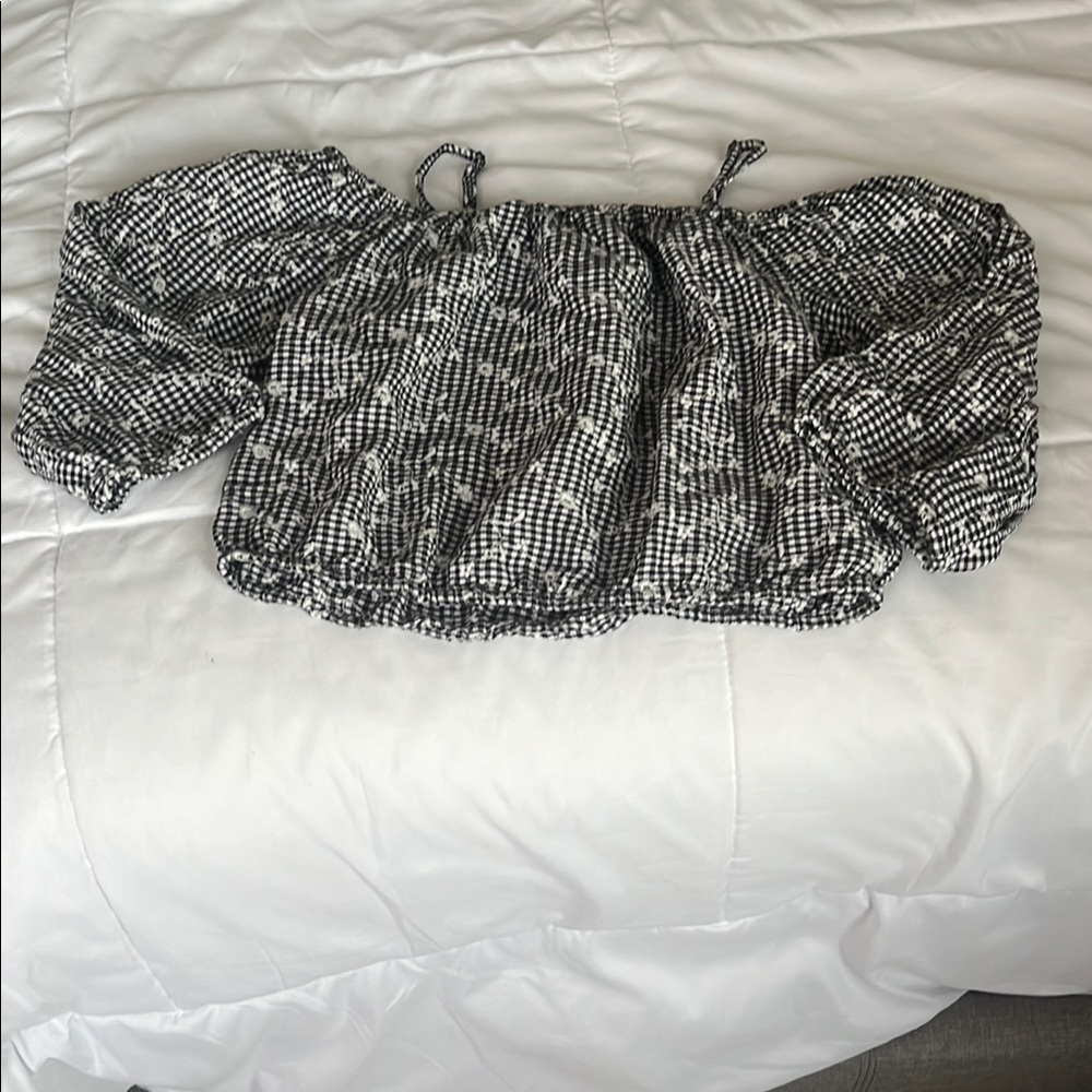 Forever 21 Gray Tie Front Crop Blouse
